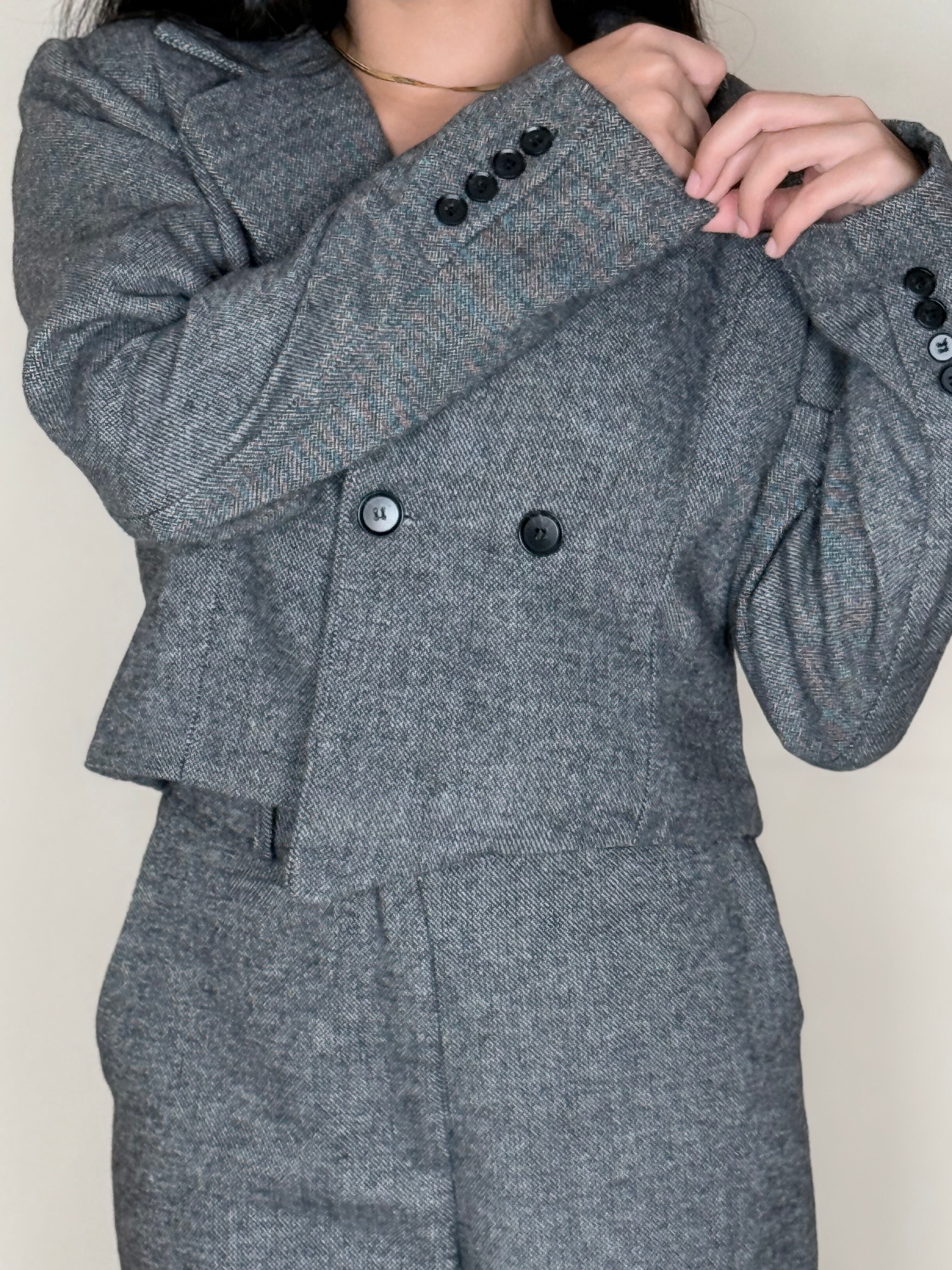 Formal Set in Gray