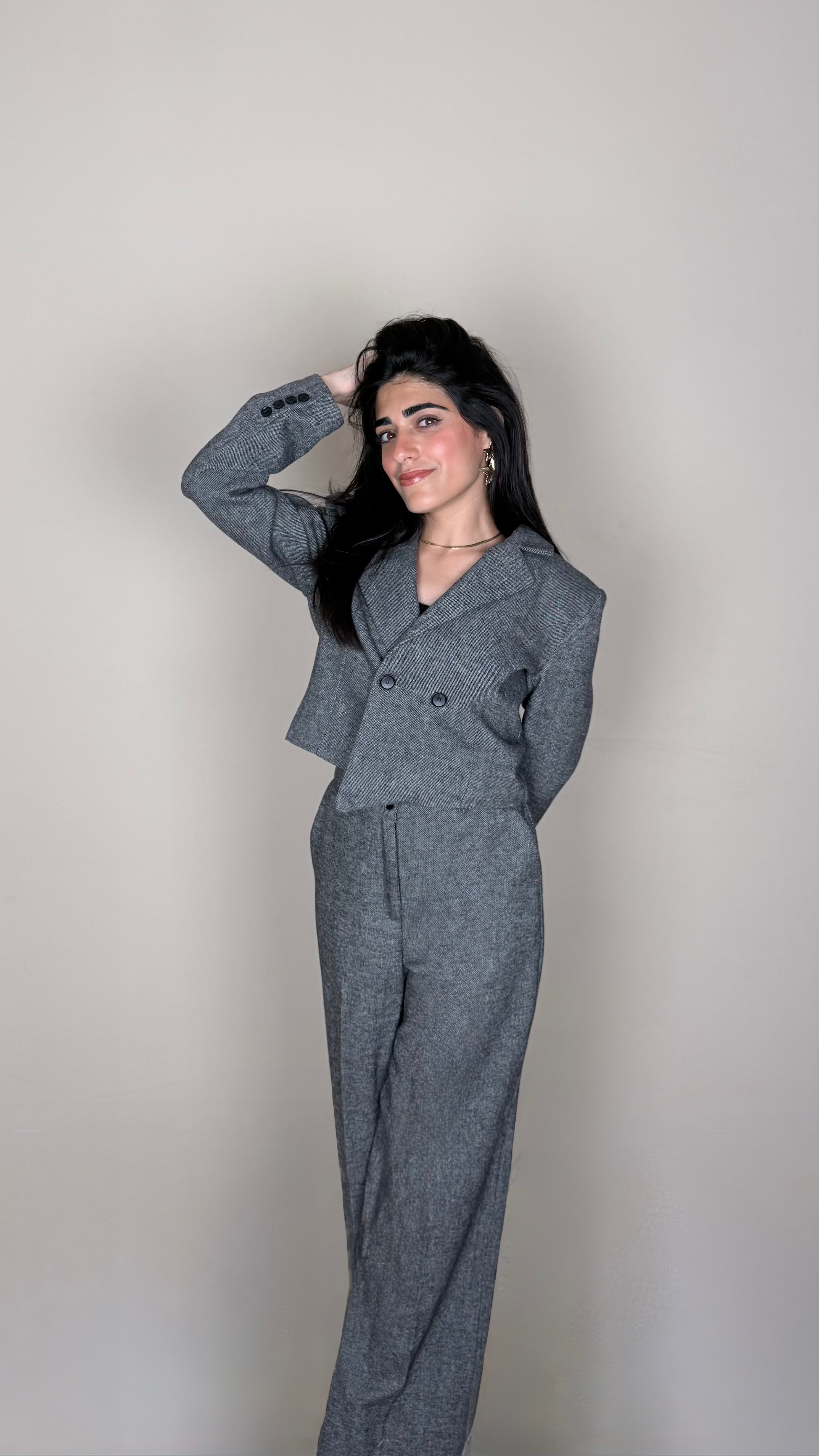 Formal Set in Gray